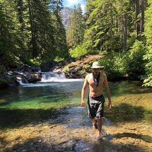 Meet your Posher, Justin